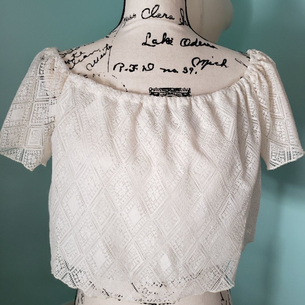 Charlotte‎ russe lace cropped top. Cream Colored. Babydoll, sweet.